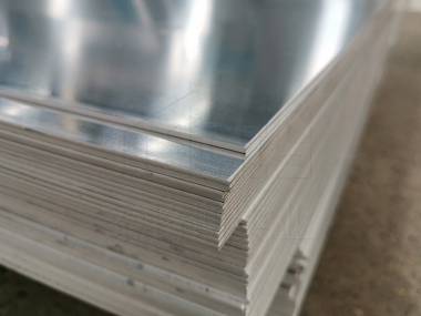 cutting edge without burrs of aluminum sheet